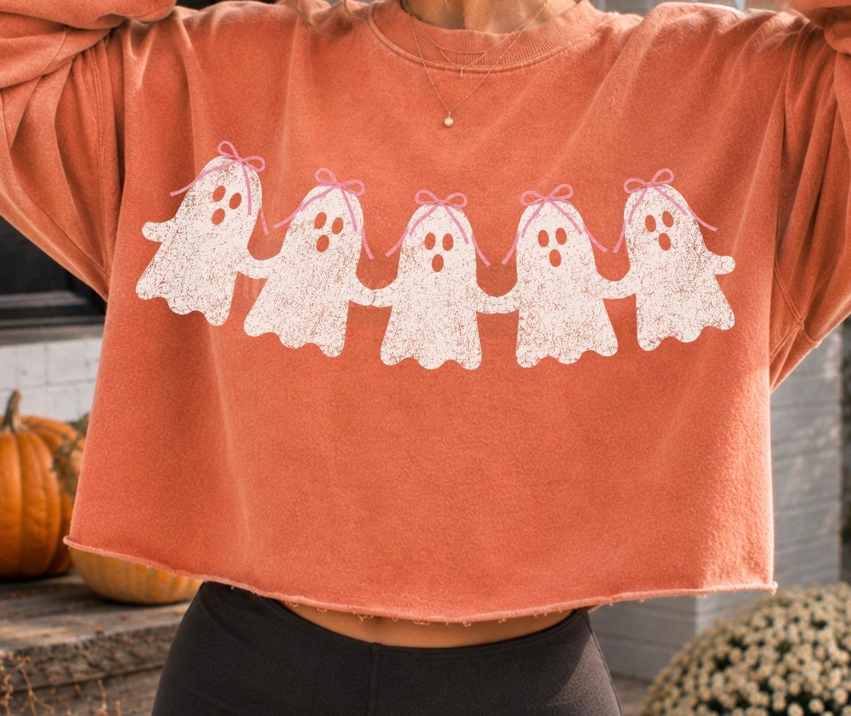 Cute Ghosts Graphic Tee, Halloween Ghost Distressed Style Crewneck Sweatshirt